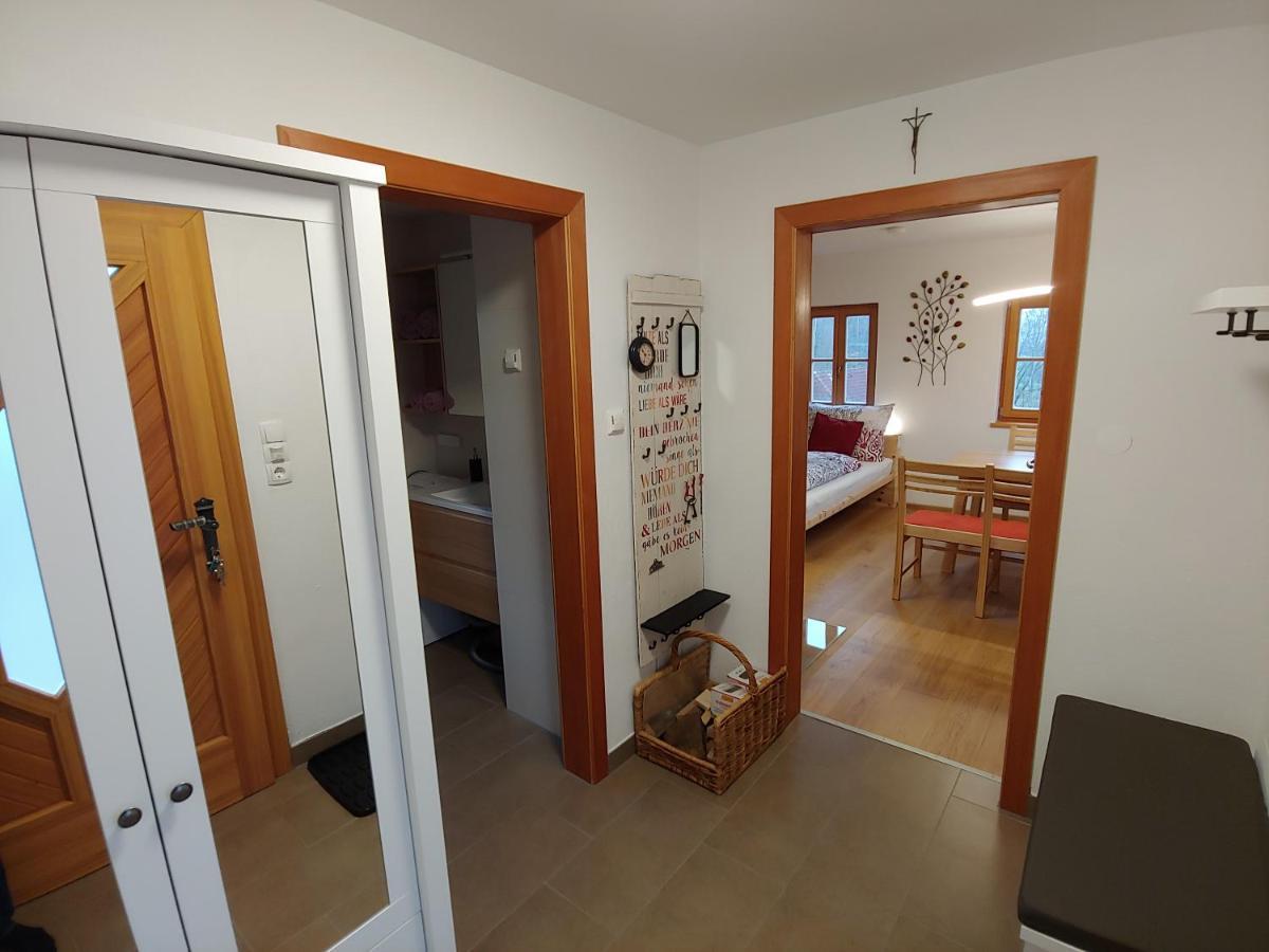 Kleine Reblaus Apartment Bad Waltersdorf Bagian luar foto
