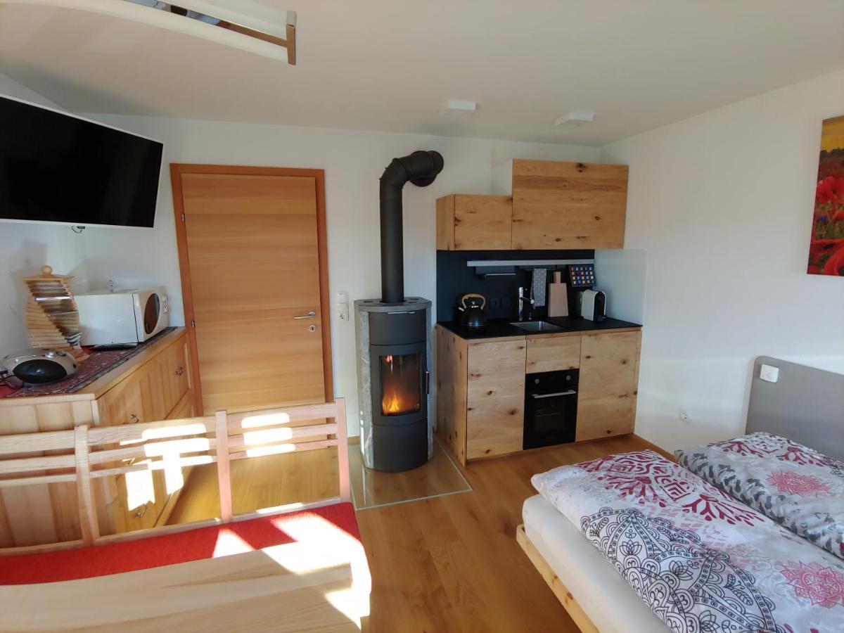 Kleine Reblaus Apartment Bad Waltersdorf Bagian luar foto